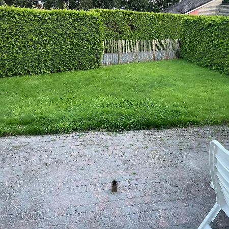 Huisje Earrebarre Tzummarum Exteriör bild