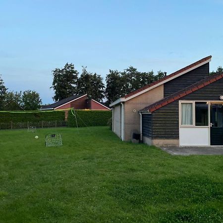 Huisje Earrebarre Tzummarum Exteriör bild