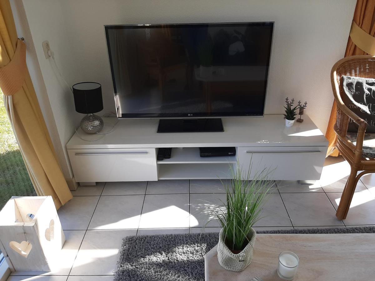 Huisje Earrebarre Tzummarum Exteriör bild